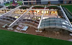 First Avenue Shopping Mall