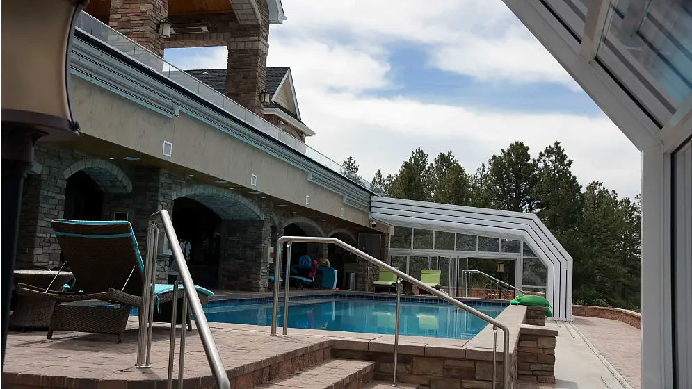 backyard pool ,swimming pool enclosure,lean-to model,retractable structure,retractable system